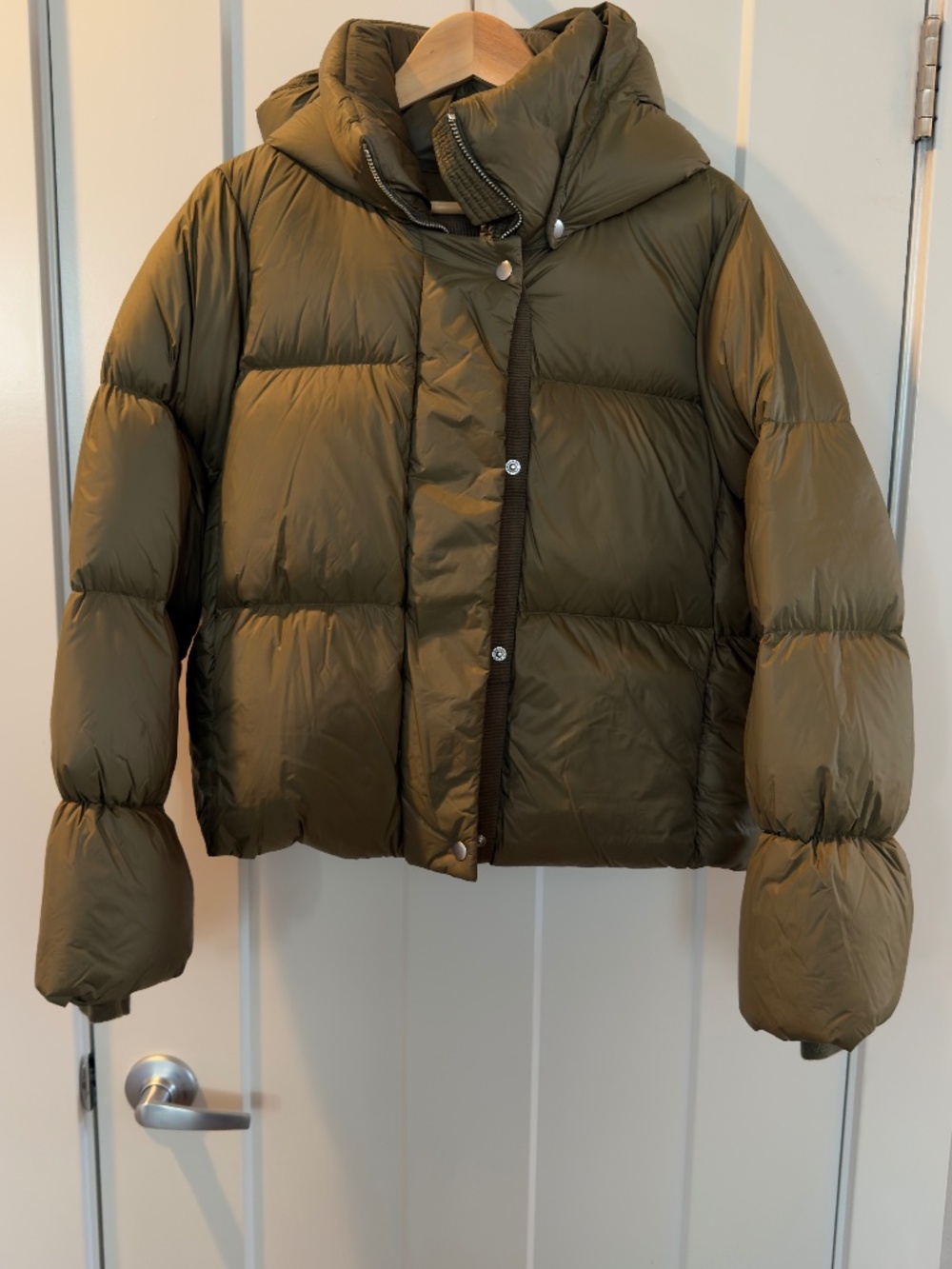 Banana Republic XS green hooded puffer jacket